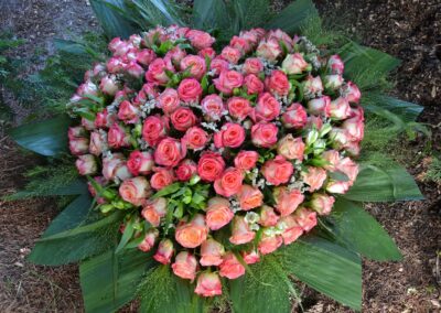 Realizacja - Kwiaciarnia Atena w Luboniu, Traugutta 24A, ze świeżych kwiatów, wieńce, wiązanki, ostatnie pożegnanie, kwiaty na pogrzeb