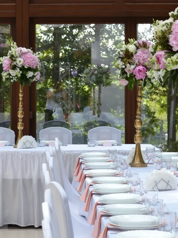 Kwiaciarnia_Atena_Lubon_slub_rozowe_piwonie_roze_0350