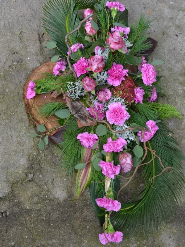 Kwiaciarnia_Atena_Lubon_wiazanka_pogrzebowa_18